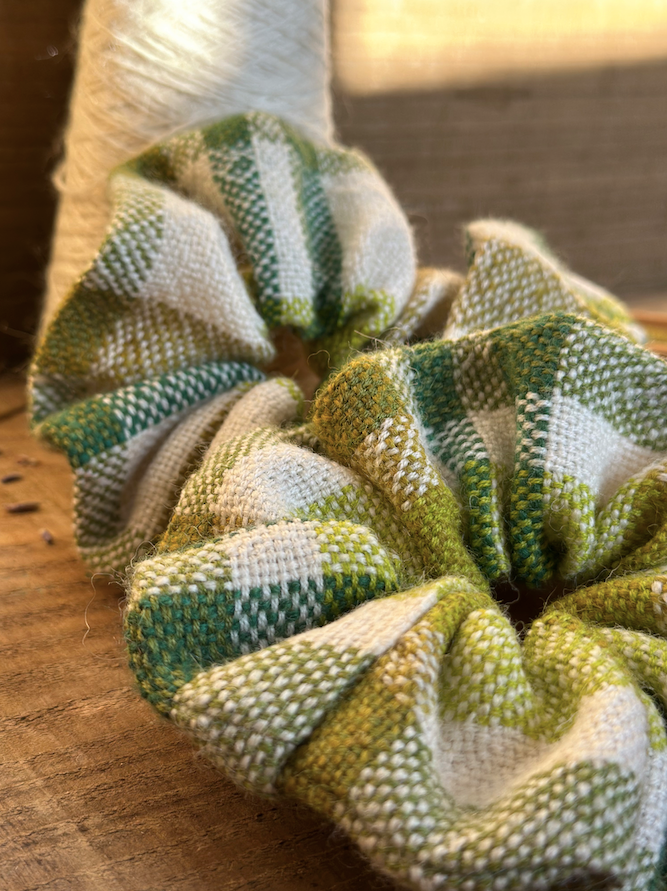 'Snowdrop' Plaid Handwoven British Wool Scrunchies