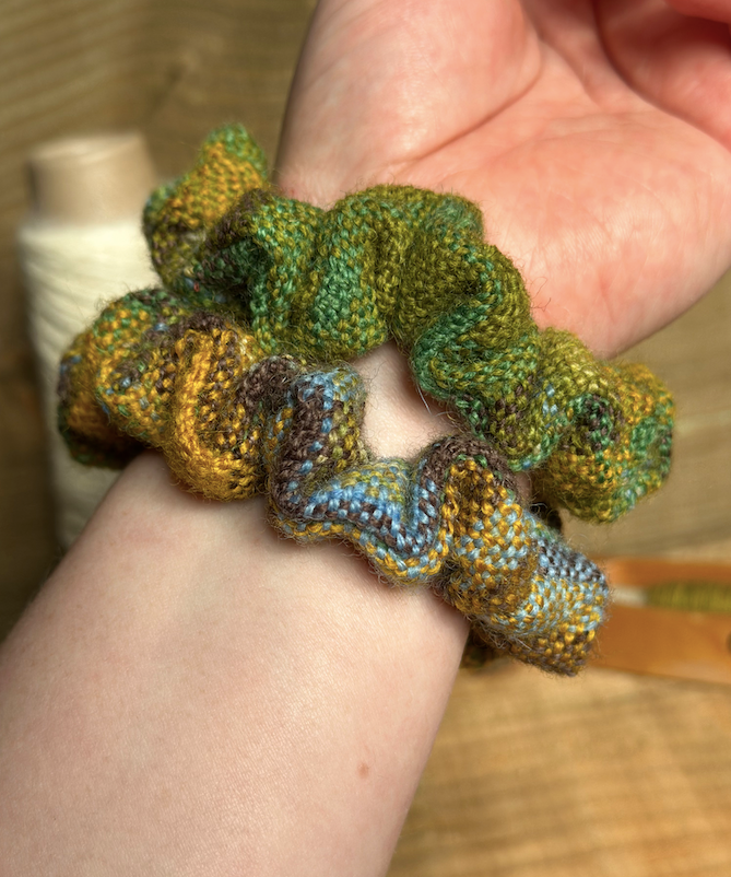 'Spring on the Avenue' Plaid Handwoven British Wool Small Scrunchies